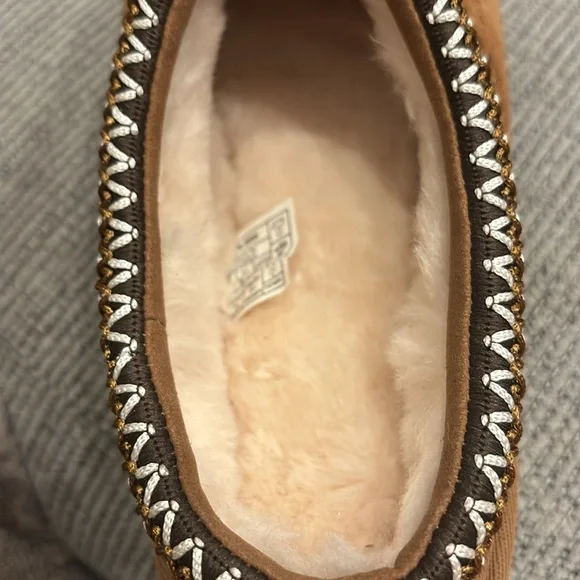 Brand new women’s Tasman Uggs size 6 chestnut. In original box and packa… - Picture 12 of 15
